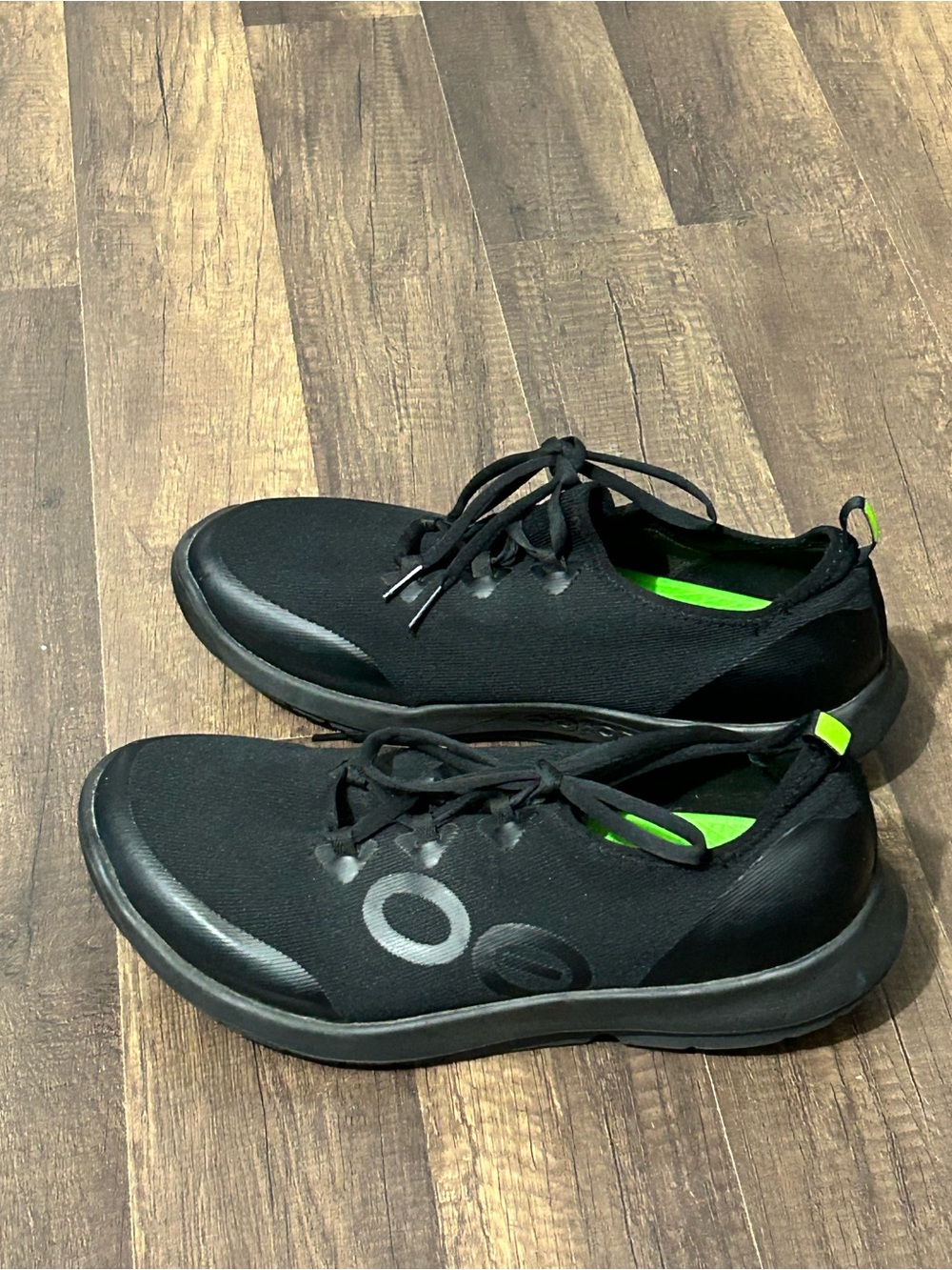 Oofos OOMG Sport LS Low Shoes
Mens Black Size 11.5